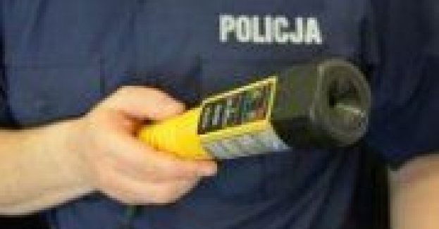 Nietrzeźwy kierował autobusem i przewoził 28 osób