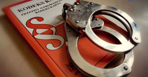 Kierująca bez prawa jazdy podawała dane siostry. 44 latka była pod wpływem środków odurzających