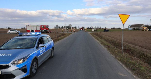 Autobus szkolny zderzył się z Audi w Woli Skarbkowej