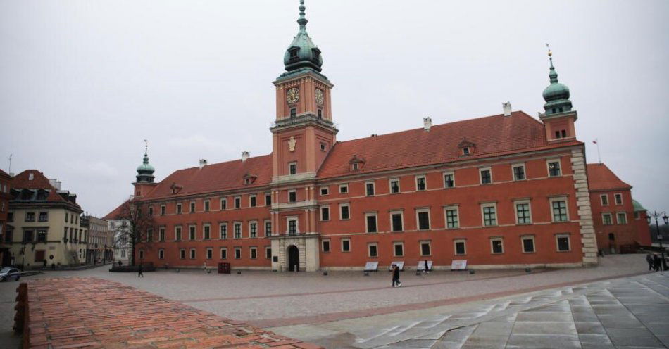 zdjęcie: Piknik na dworze na Zamku Królewskim w Warszawie - w sobotę / fot. PAP