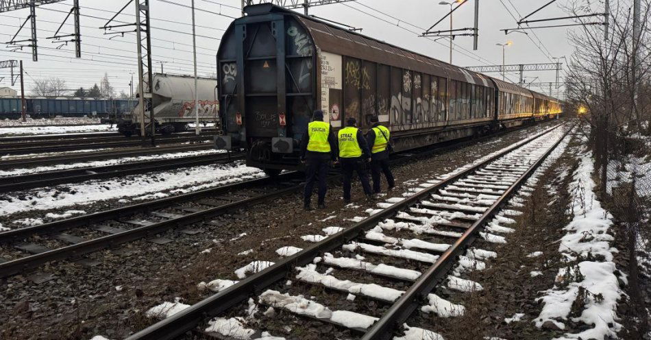 zdjęcie: Wzmożone patrole policji i SOK na torach w Inowrocławiu / fot. KPP Inowrocław