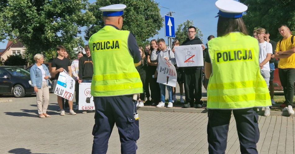 zdjęcie: ROADPOL Safety Days – Żyj i ratuj życie / fot. KPP w Makowie Mazowieckim