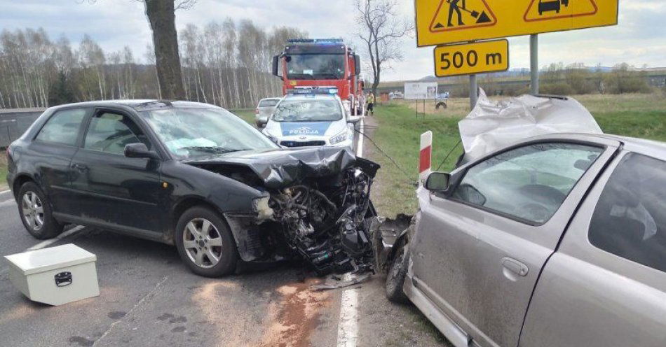 zdjęcie: Początek majowego weekendu z niebezpiecznymi zdarzeniami na drodze. / fot. KPP w Kamiennej Górze