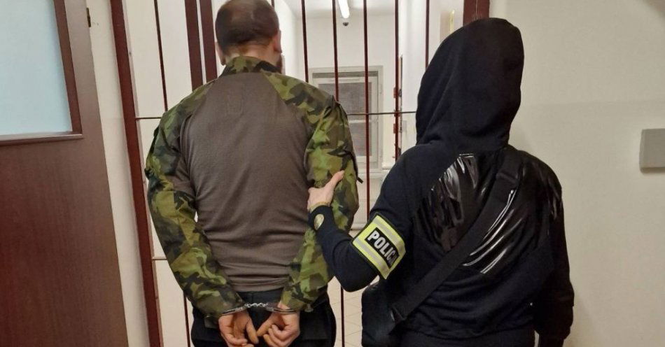 zdjęcie: Poszukiwani ze środkami odurzającymi / fot. KPP Jędrzejów