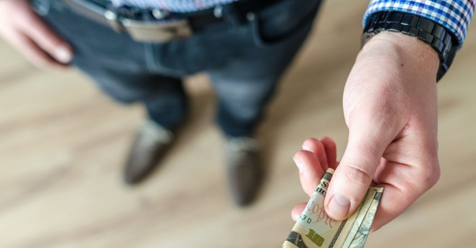 zdjęcie: Poszukiwany za niealimentację odbędzie zasądzoną karę / pexels/928184