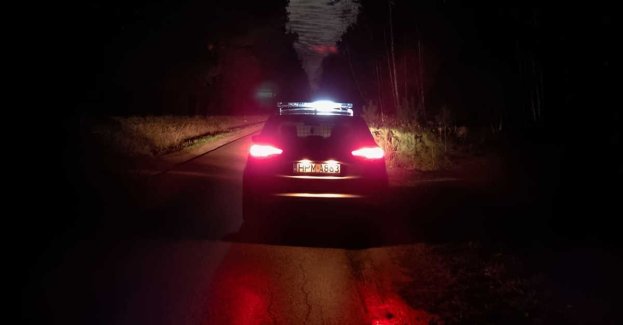 Dostawczak uderzył w sarnę na drodze wojewódzkiej 645