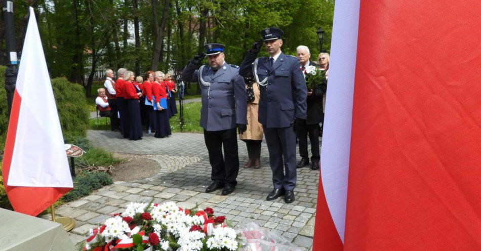 zdjęcie: Obchody Święta Konstytucji 3 Maja / fot. KPP Kędzierzyn Koźle