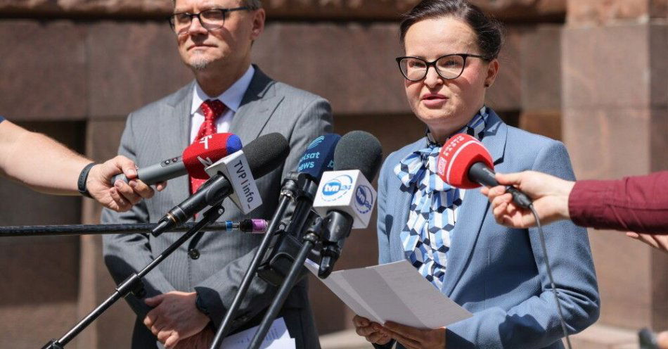 zdjęcie: Frekwencja w obwodach za granicą - 84,26 proc., mniejsza niż w I turze / fot. PAP