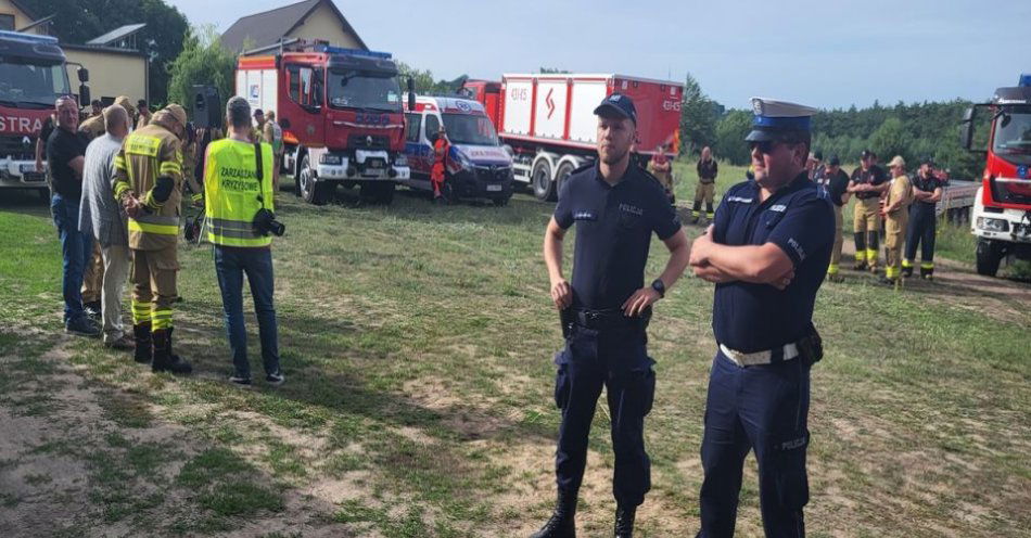 zdjęcie: Policjanci zaangażowani w ćwiczenia / fot. KPP w Golubiu-Dobrzyniu