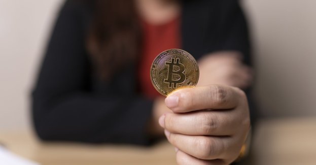 70-latka chciała zarobić na kryptowalutach, straciła 120 tys. zł