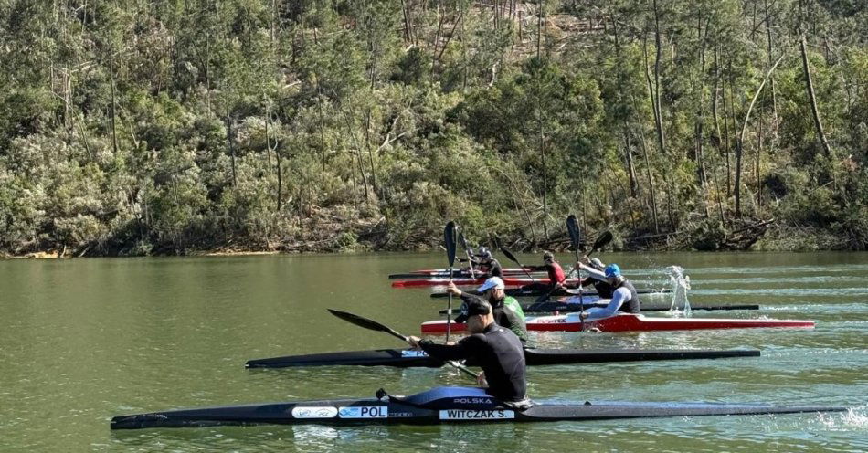 zdjęcie: Kajakarze nie tracą czasu w Portugalii. Testy czwórek ruszyły pełną parą / fot. nadesłane