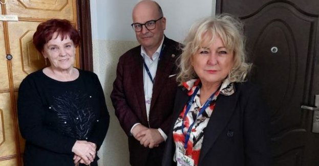 Wielkanocne śniadania trafiły do seniorów