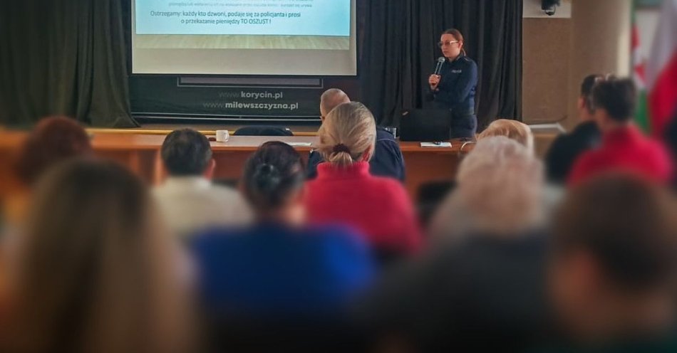 zdjęcie: Mieszkańcy Korycina dyskutowali o bezpieczeństwie / fot. KPP Sokółka
