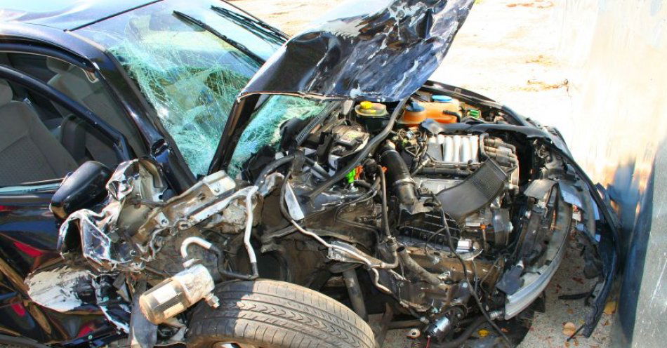 zdjęcie: Groźny wypadek w Szpinalowie. Kierowco, zachowaj szczególną ostrożność! / https://commons.wikimedia.org/wiki/File:Guy_Cobb_Car_Accident_2010.jpg#/media/File:Guy_Cobb_Car_Accident_2010.jpg