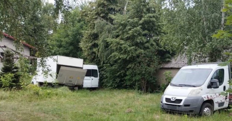 zdjęcie: Odnaleźli mercedesa skradzionego w Szwecji / fot. KPP w Przysusze