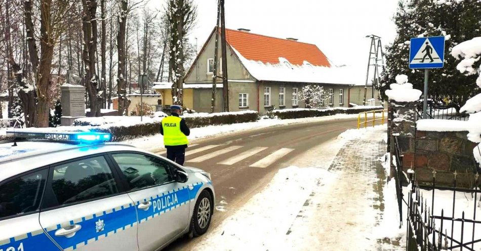 zdjęcie: Potrącenie 16-latki na przejściu dla pieszych / fot. KPP w Kościerzynie