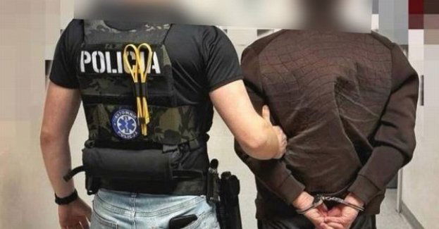 Groził repliką broni podczas sprzeczki na drodze - policjanci zatrzymali podejrzanego