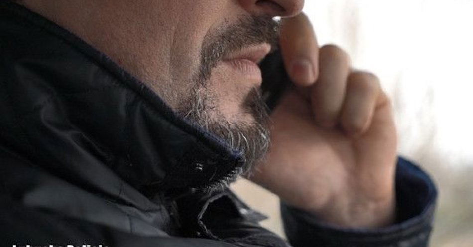 zdjęcie: Myślał, że inwestuje w złoto i stracił niemal 100 tys. zł / fot. KPP Nowa Sól