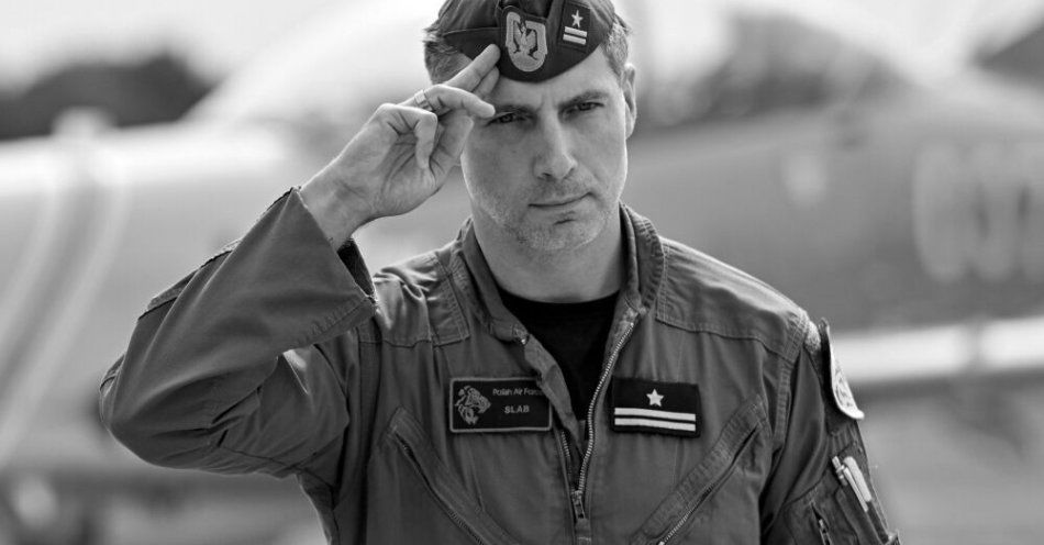 zdjęcie: W katastrofie F-16 zginął major Maciej „Slab” Krakowian / fot. PAP