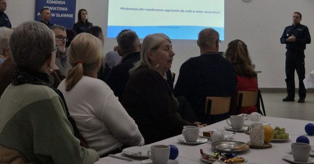 Seniorzy z Gorzycy uczą się rozpoznawać manipulację