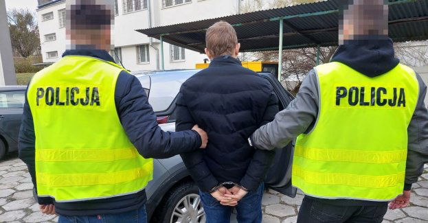 Oszukiwali metodą „na pracownika banku”. Zostali tymczasowo aresztowani