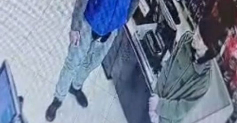 zdjęcie: Wizerunki mężczyzn po kradzieży roweru w Międzylesiu / fot. KPP w Kłodzku