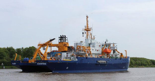 Oceanograf wyruszył w rejs naukowo-dydaktyczny