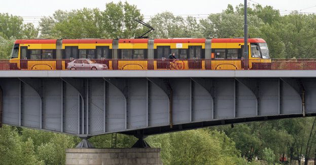 Pesa dostarczyła pierwszy tramwaj do Tallina