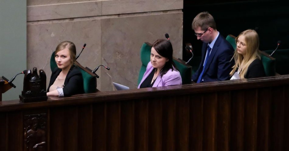 zdjęcie: Sejm odrzucił w pierwszym czytaniu obywatelski projekt dotyczący przerywania ciąży / fot. PAP