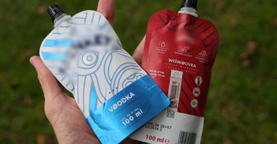 zdjęcie: Mija rok od afery wokół alkotubek - ustawa o przeciwdziałaniu alkoholizmowi wciąż czeka na zmiany / fot. PAP