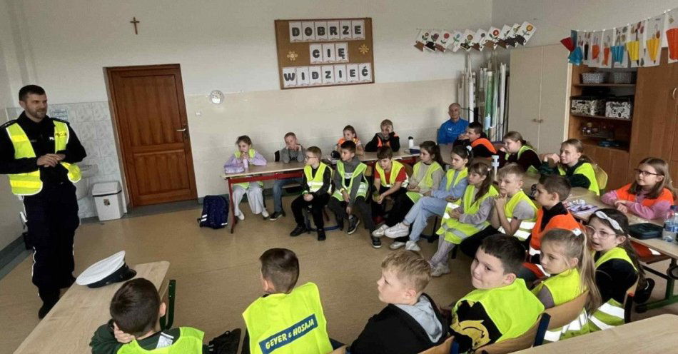 zdjęcie: Uczniowie Nowego Grodziczna poznali zasady bezpieczeństwa drogowego / fot. KPP w Nowym Mieście Lubawskim