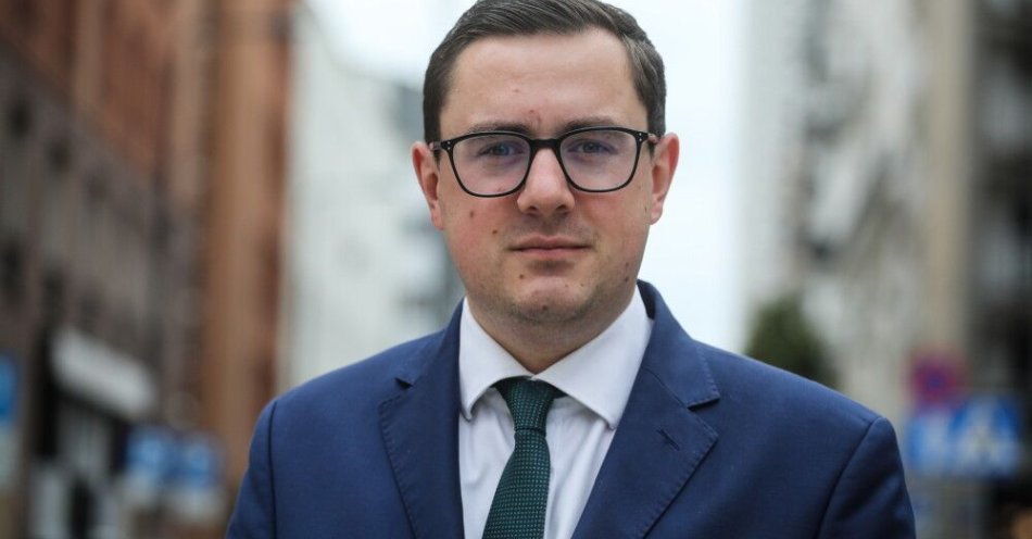 zdjęcie: Za kilka dni powinienem otrzymać Krajowy Plan w dziedzinie Energii i Klimatu / fot. PAP