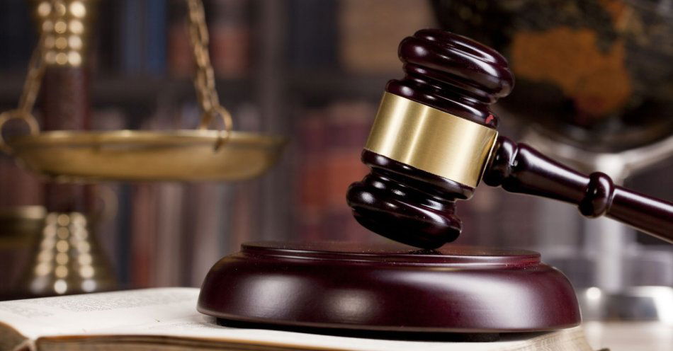 zdjęcie: B. burmistrz Murowanej Gośliny skazany m.in. za seksualne wykorzystywanie pasierbicy / v3103047