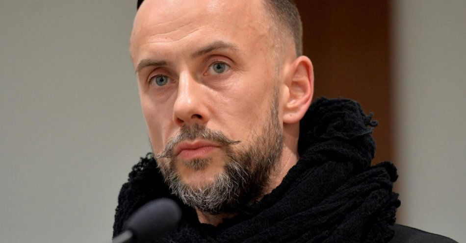 zdjęcie: Nergal ponownie przed sądem za znieważenie polskiego godła; sąd zapowiedział konfrontację biegłych / fot. PAP