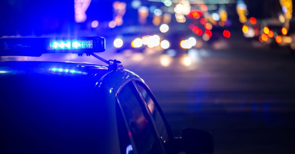 zdjęcie: Nocna akcja policji wymierzona w uczestników nielegalnych wyścigów / v12627065