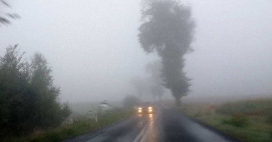 zdjęcie: Policja ostrzega kierowców przed mgłą i śliskimi drogami / fot. KPP w Świeciu