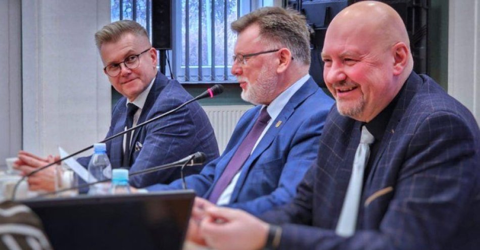 zdjęcie: Rozmawiali o przyszłości transportu publicznego w regionie / fot. UM Grudziądz