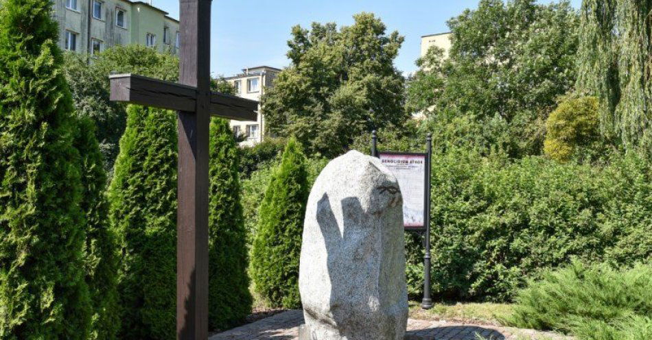 zdjęcie: Narodowy Dzień Pamięci o Polakach - Ofiarach Ludobójstwa dokonanego przez OUN i UPA na ziemiach wschodnich II Rzeczypospolitej Polskiej / fot. UM Grudziądz