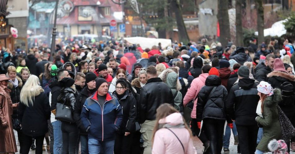 zdjęcie: Na Święta i Sylwestra wynajęte jest 87 proc. miejsc noclegowych / fot. PAP