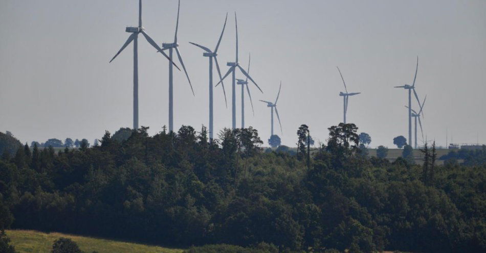 zdjęcie: Chcielibyśmy zapewniać 100 proc. czystej energii już w 2040 r. / fot. PAP