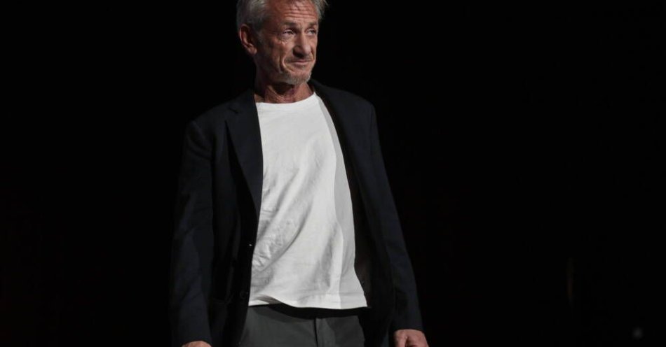 zdjęcie: 17 sierpnia dwukrotny laureat Oscara Sean Penn kończy 65 lat / fot. PAP