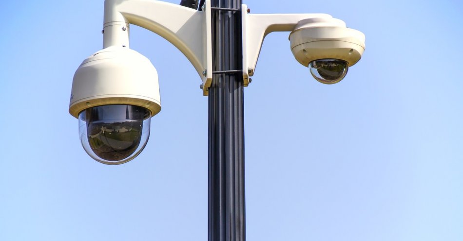 zdjęcie: Nastolatka odnaleziona dzięki pomocy pracowników monitoringu miejskiego / pixabay/1316677