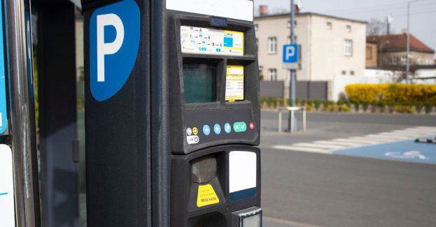 1 i 3 maja płatny postój w strefie płatnego parkowania pomimo dni świątecznych