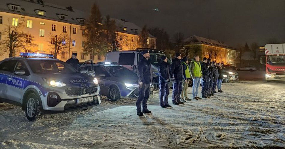 zdjęcie: Hołd policjantom, którzy służąc Polsce, stracili to co mieli najcenniejsze – własne życie / fot. KPP w Zgorzelcu