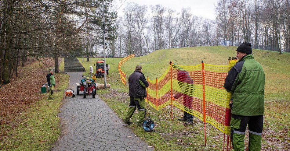 zdjęcie: Tor saneczkowy w Parku Kościuszki szykuje się do sezonu zimowego / fot. nadesłane