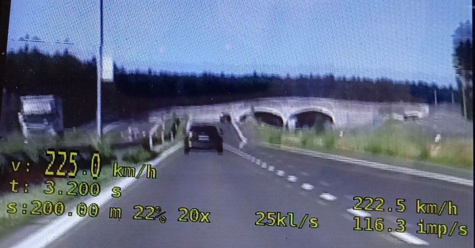 zdjęcie: Jechał drogą ekspresową przekraczając prędkość o 105 km/h / fot. KPP Janów Lubelski