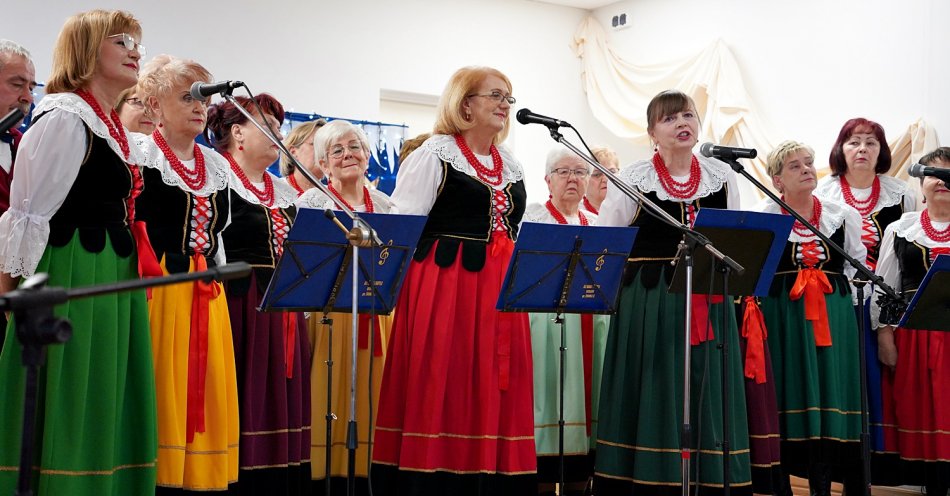 zdjęcie: X Jubileuszowy Przegląd Zespołów Kolędniczych / fot. nadesłane