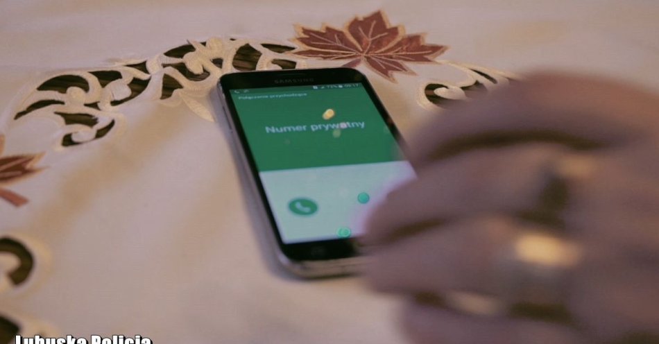 zdjęcie: Oszustwo na BLIK. 21-latek stracił ponad 2 tysiące zł / fot. KPP Nowa Sól