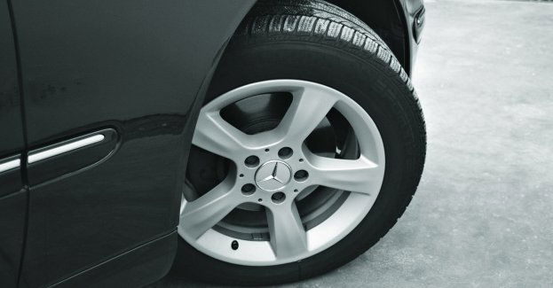 Policja zatrzymała posiadacza podrabianych felg