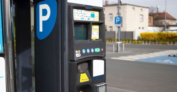 Od poniedziałku nowe stawki za parkowanie i komunikację miejską